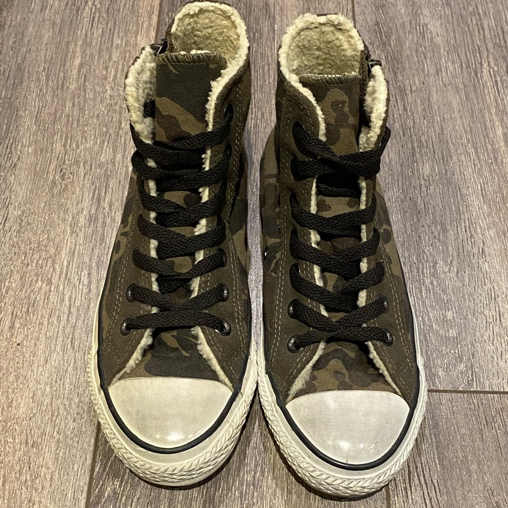 Converse high top sneakers in military print
